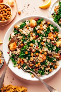 Lemony Quinoa Kale Salad with Crispy Chickpeas