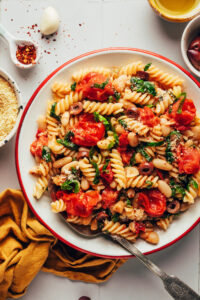 Garlicky White Bean Cherry Tomato Pasta