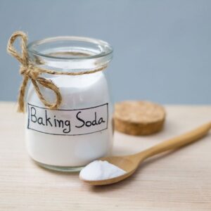 Is Your Plant Struggling? My Nana’s Baking Soda Trick Changed Everything –