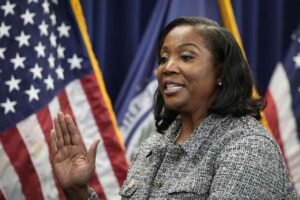 Judge rules Lisa Cook can stay at the Fed. She’ll vote at this month’s rate-setting meeting.