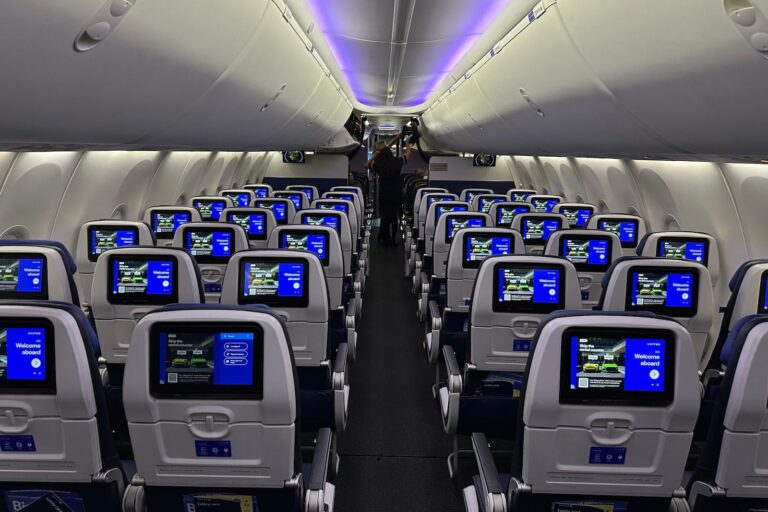 How United MileagePlus award pricing differs across accounts