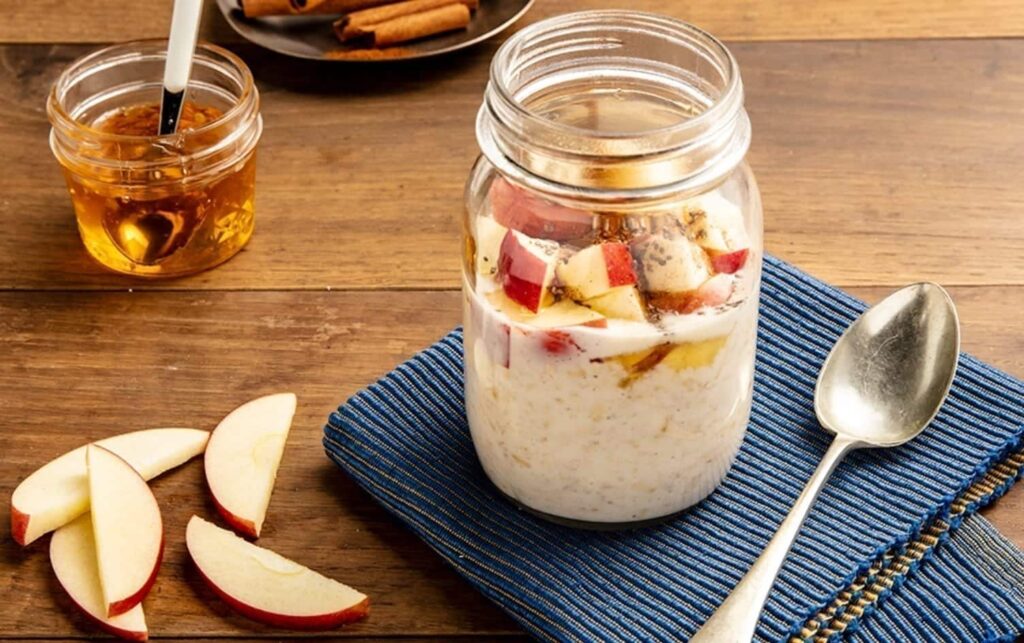 Apple Cinnamon & Chia Overnight Oats