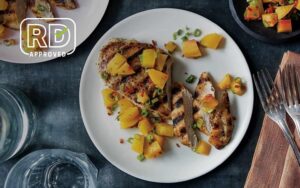 Grilled Chicken With Peach Salsa