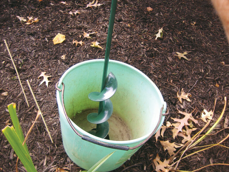 Readers’ Tips: 6 Summer Solutions from Fellow Gardeners