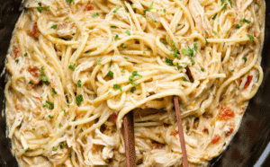 Crockpot Chicken Spaghetti (Easy Creamy Slow Cooker Dinner )