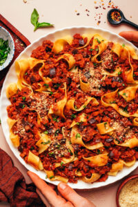 Easy Eggplant Bolognese (1 Pot!)