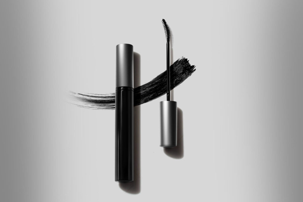 Tubing Mascaras: Performance, Easy Removal, and Next-Generation Eye Makeup Formulas