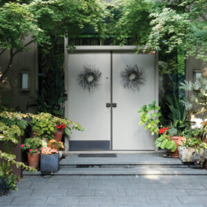 How a Landscape Designer Transformed a Mid-Century Front Entry