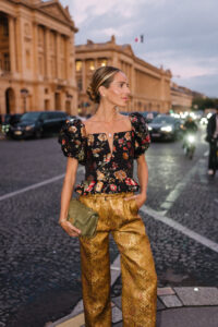 Gilded Florals After Dark – Julia Berolzheimer