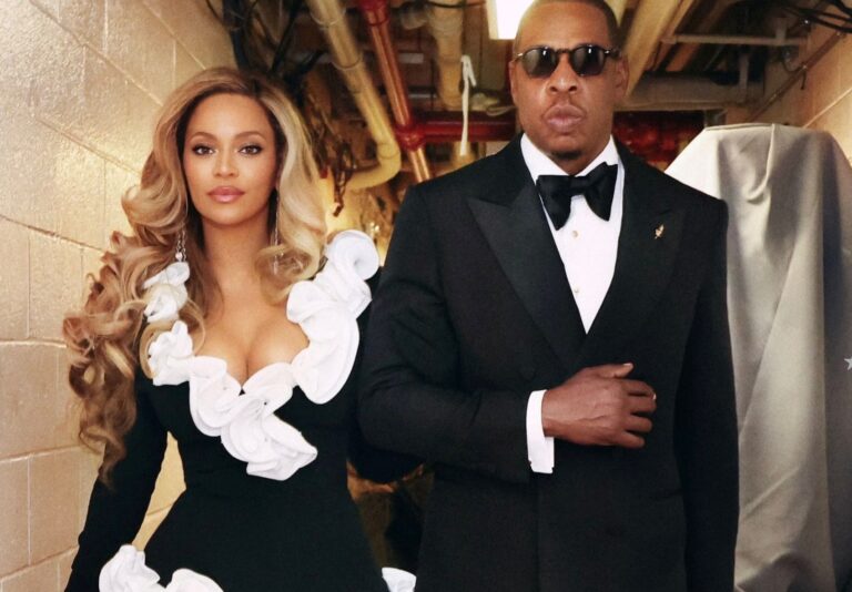 Beyoncé Wore a Custom Black and White Ruffled Rowen Rose Bodysuit and Daccori Platforms to the “Jaÿ-Z in 8” Premiere in NYC